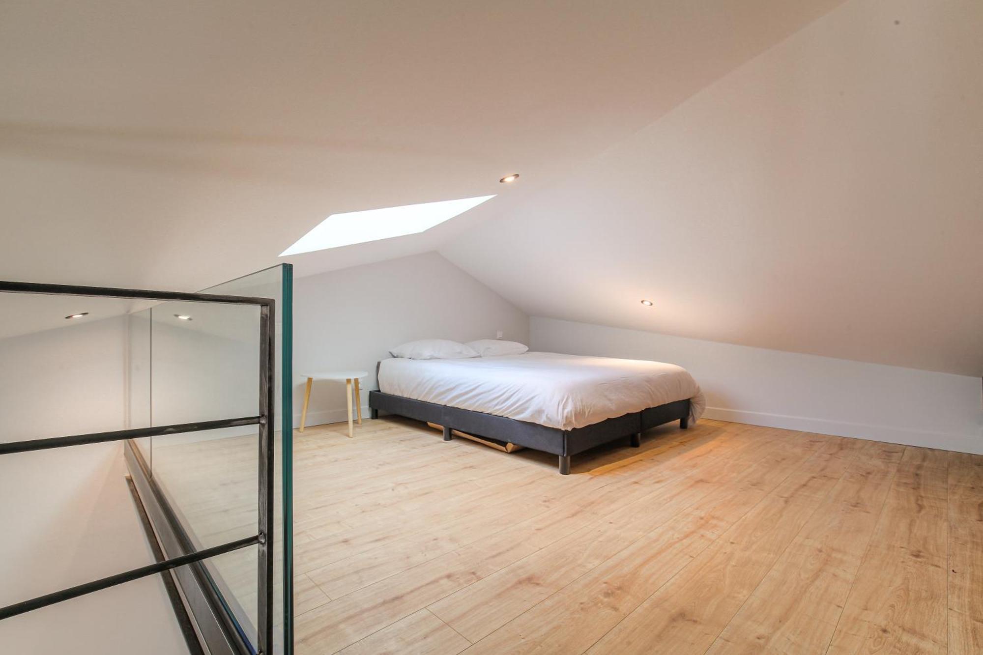 L Original - Travelhome - Free Wifi - 6 Travelers Villefranche-sur-Saone Bagian luar foto