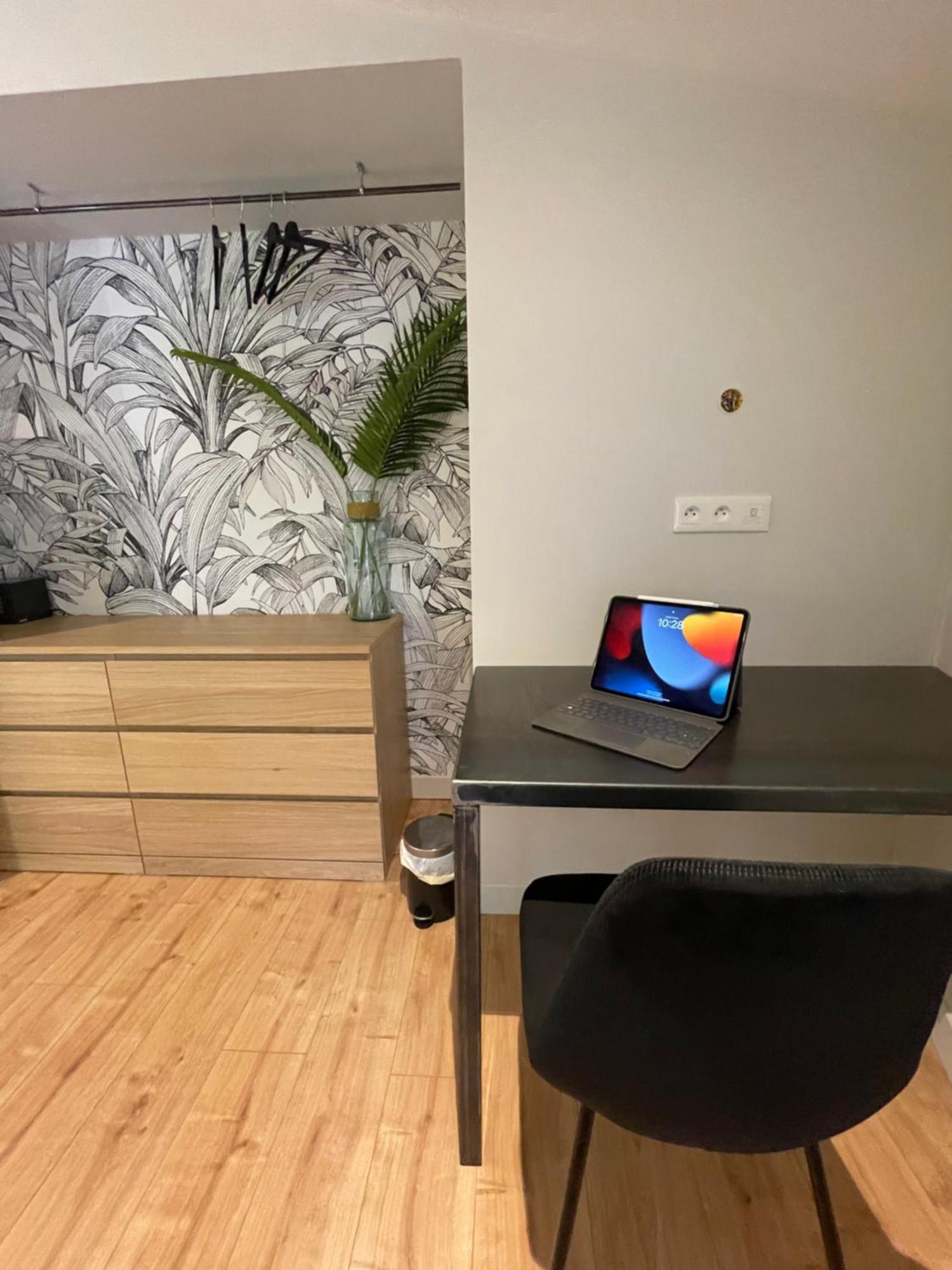 L Original - Travelhome - Free Wifi - 6 Travelers Villefranche-sur-Saone Bagian luar foto