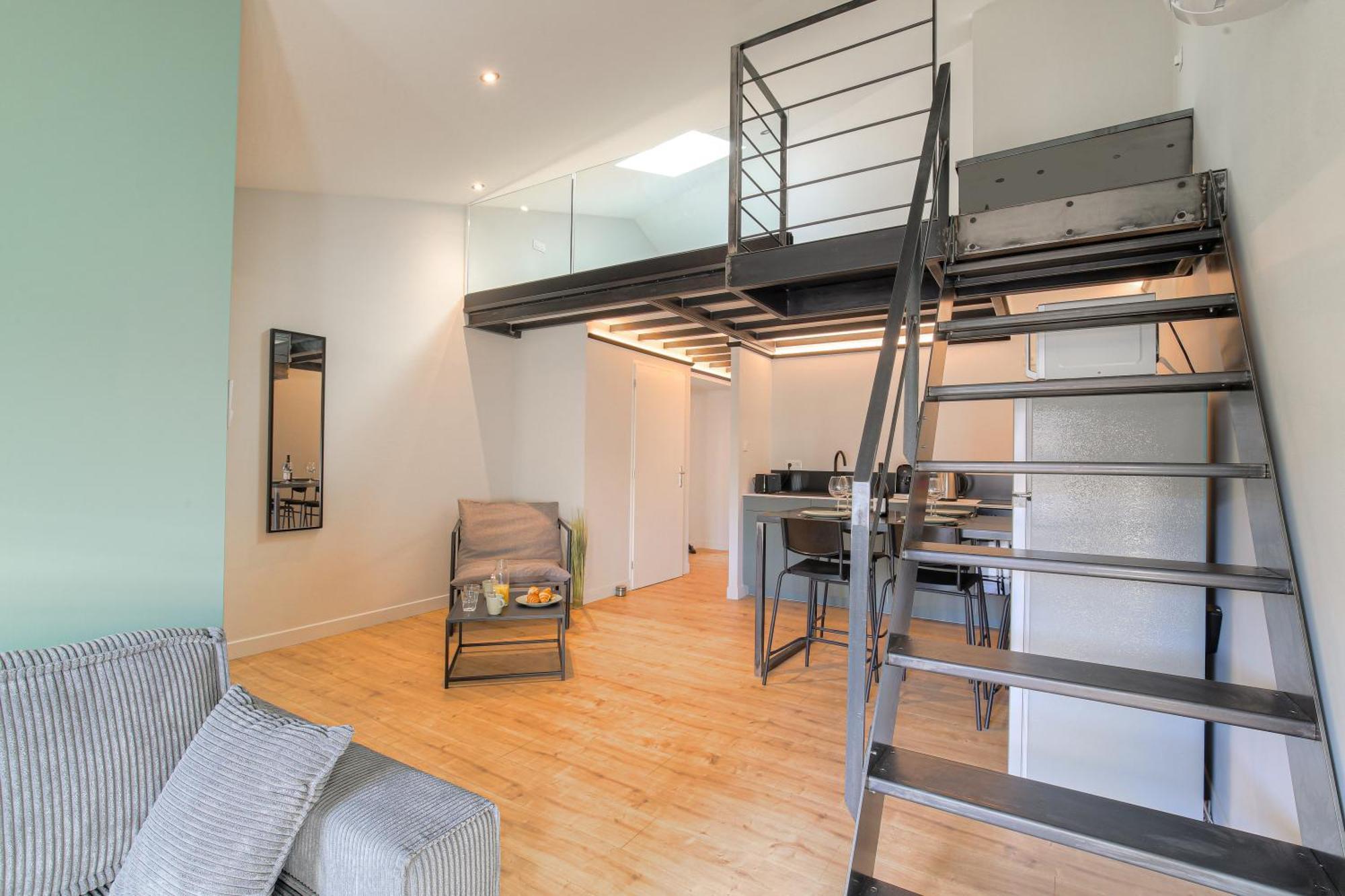 L Original - Travelhome - Free Wifi - 6 Travelers Villefranche-sur-Saone Bagian luar foto