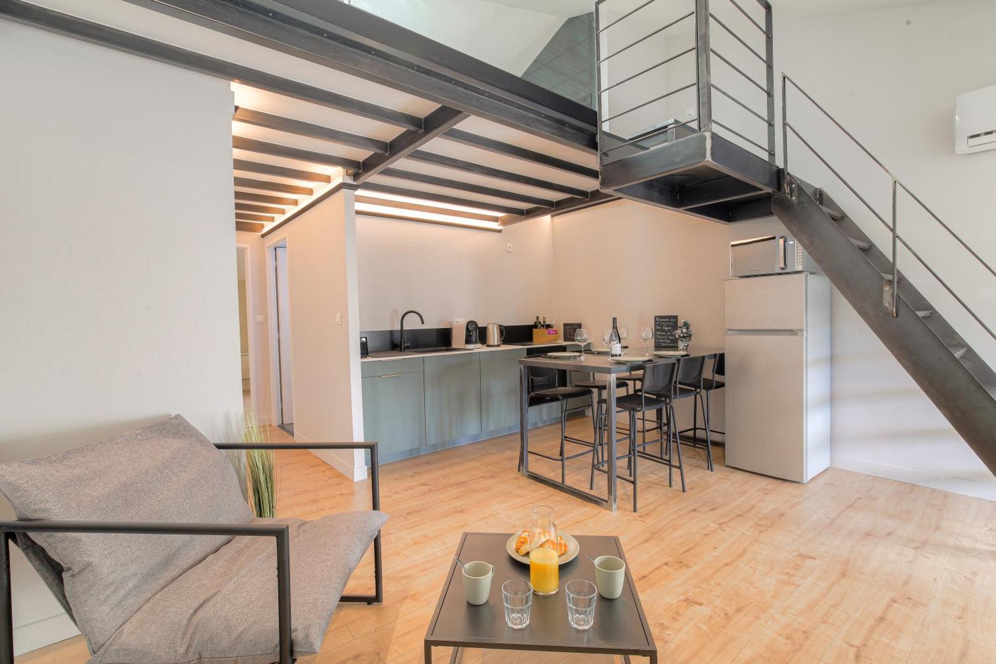 L Original - Travelhome - Free Wifi - 6 Travelers Villefranche-sur-Saone Bagian luar foto