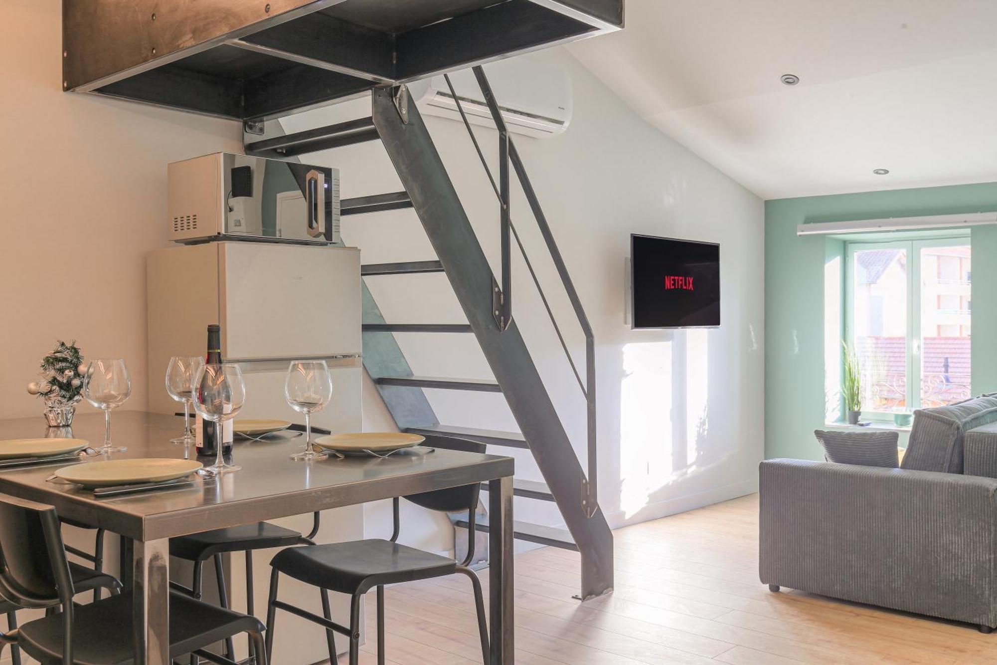 L Original - Travelhome - Free Wifi - 6 Travelers Villefranche-sur-Saone Bagian luar foto