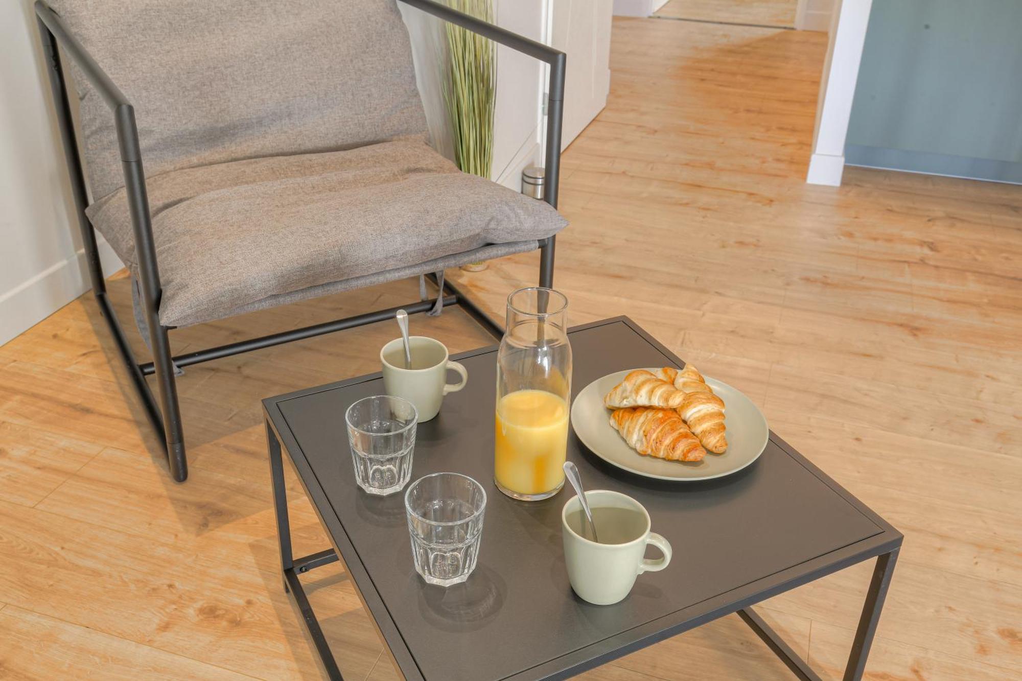 L Original - Travelhome - Free Wifi - 6 Travelers Villefranche-sur-Saone Bagian luar foto